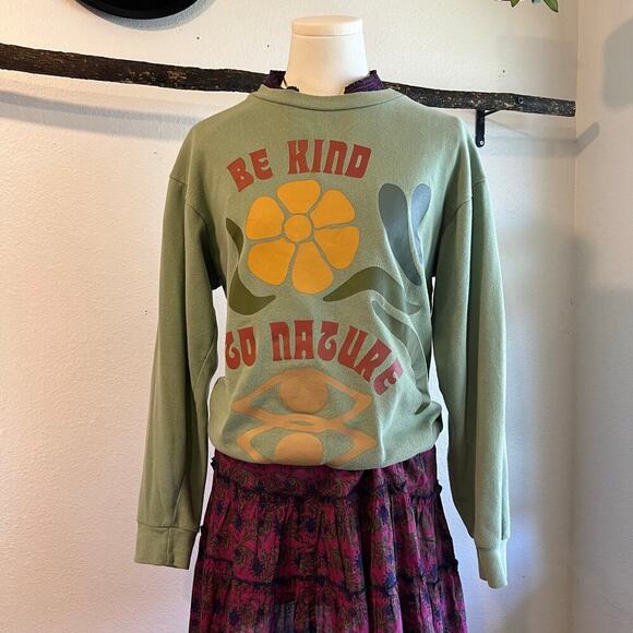 Desert Dreamer Green Oversized " Be Kind to Nature " Crewneck Sweater Size XS - Picture 12 of 12